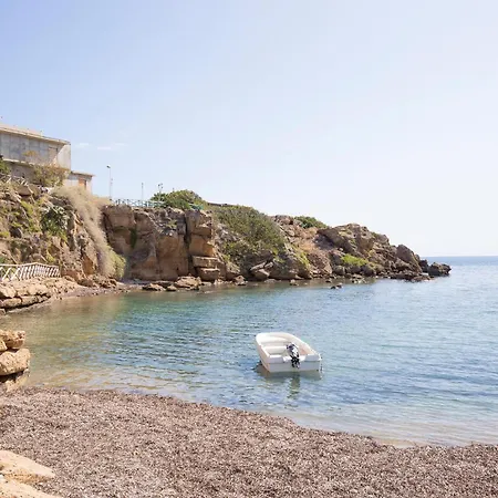 Holiday home Stunning In Isola Capo Rizzuto With House Sea View Isola Di Capo Rizzuto